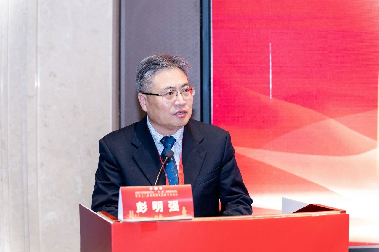 e240c955-57fb-49f7-acd9-eef3c8441cce.jpg